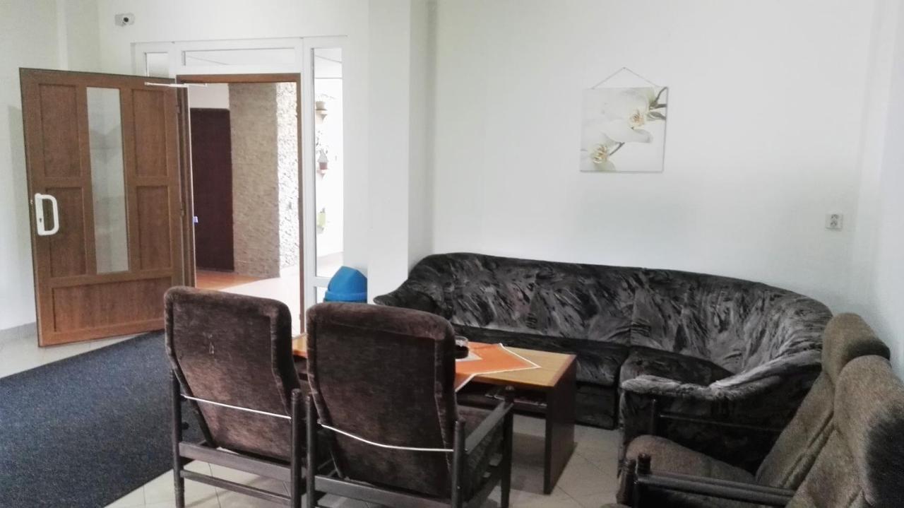 Garni Hotell Liptovský Mikuláš Exteriör bild