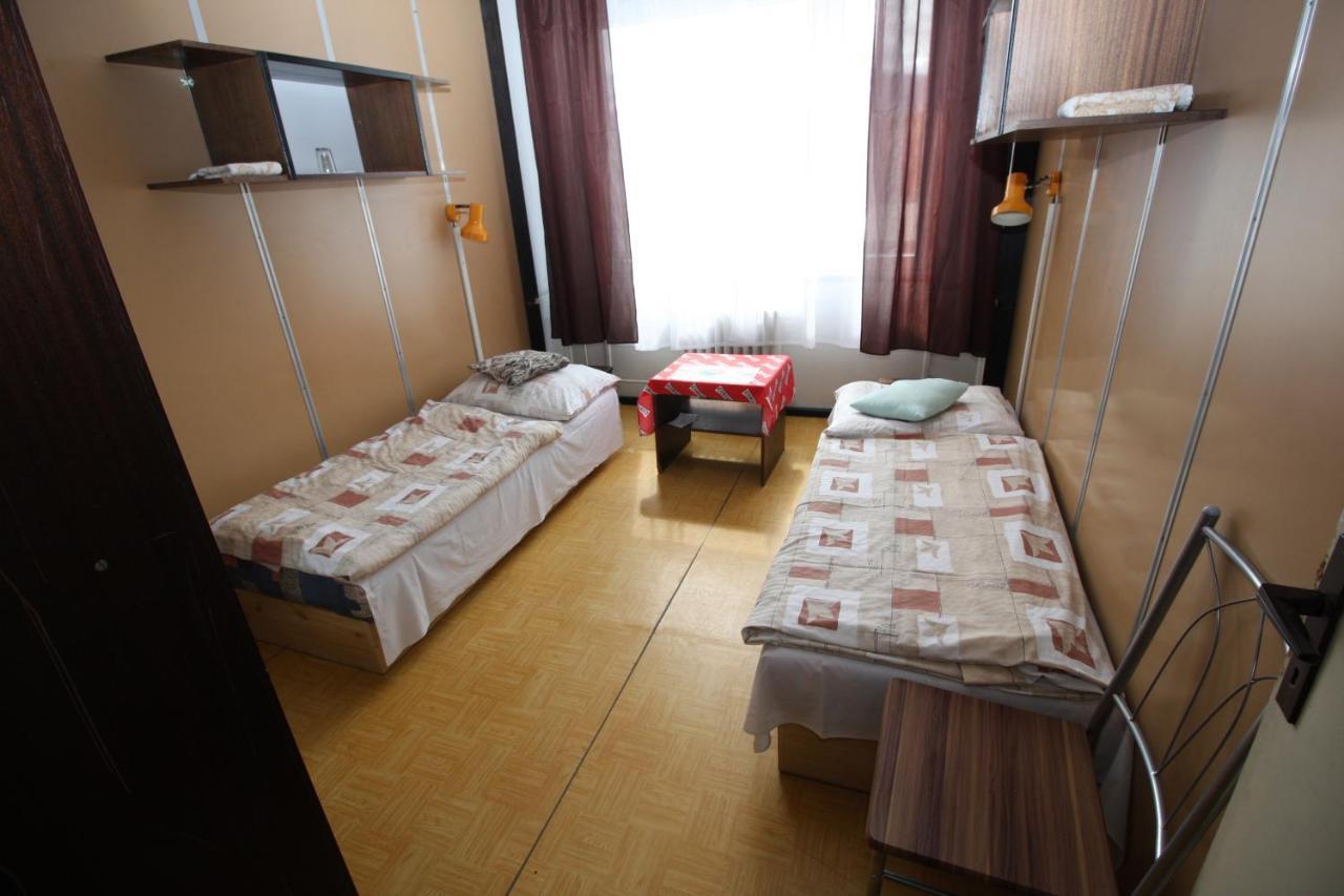 Garni Hotell Liptovský Mikuláš Exteriör bild