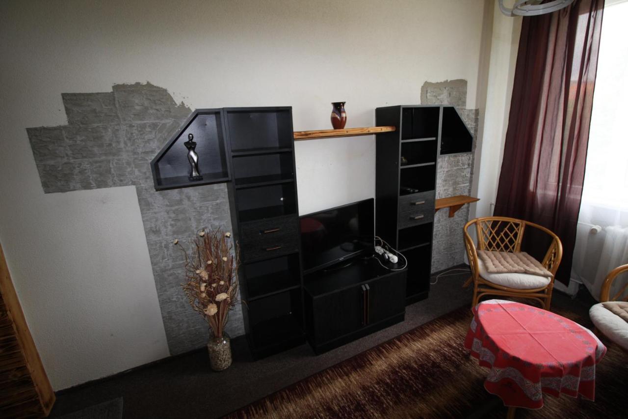 Garni Hotell Liptovský Mikuláš Exteriör bild