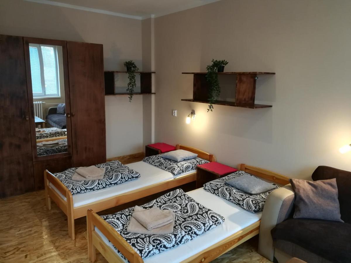 Garni Hotell Liptovský Mikuláš Exteriör bild